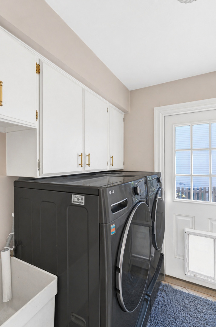 1145 Hunting Drive, Palatine, IL 60067