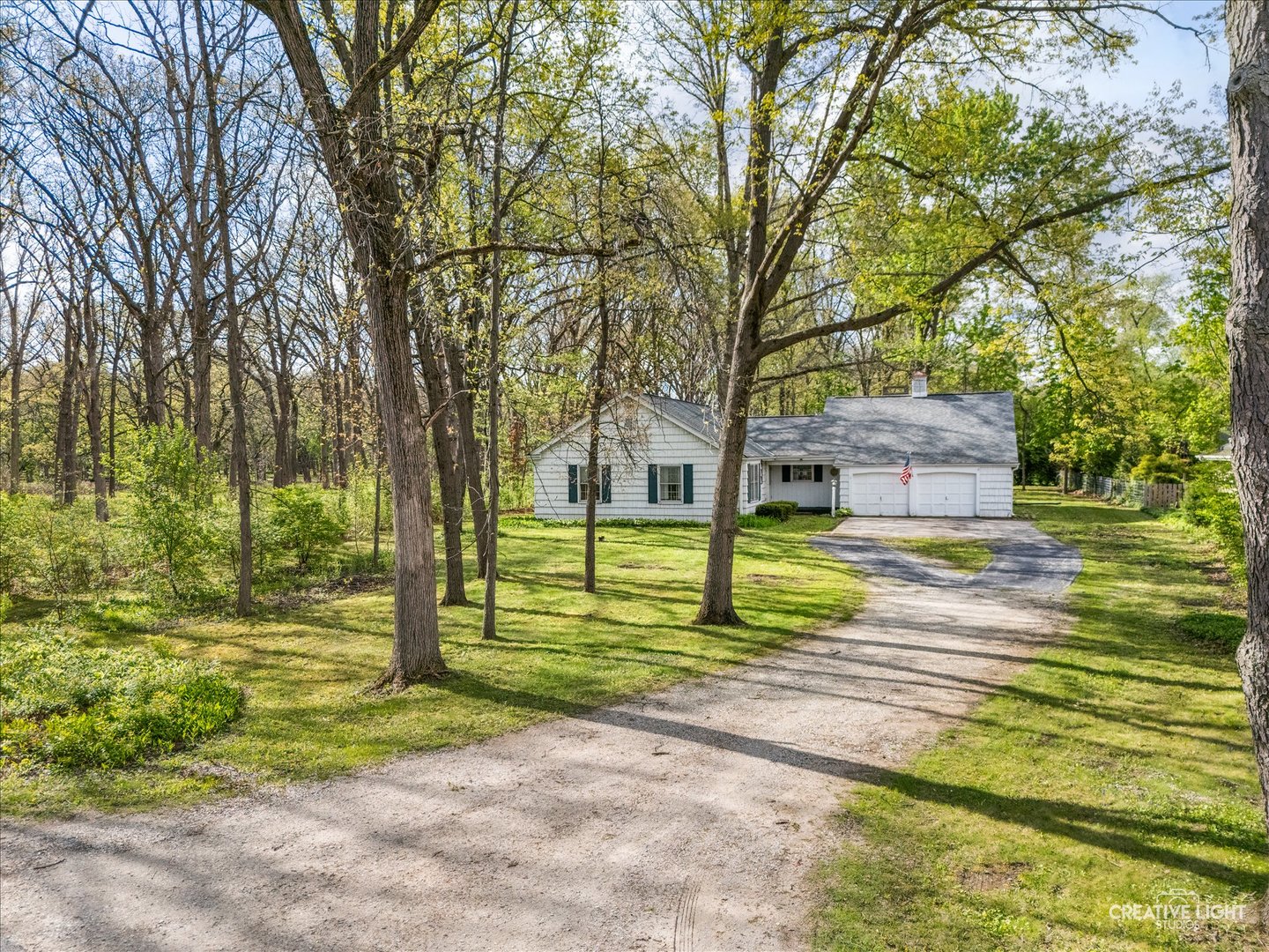 29W007 Oak Lane, Warrenville, IL 60555