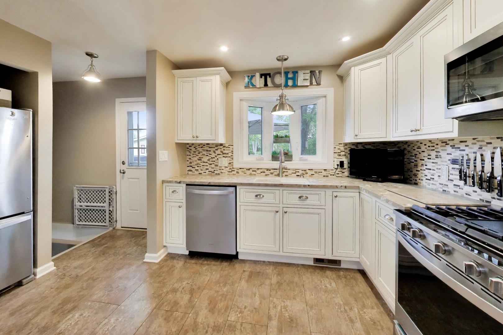 43w770 Fescue Court, St. Charles, IL 60175