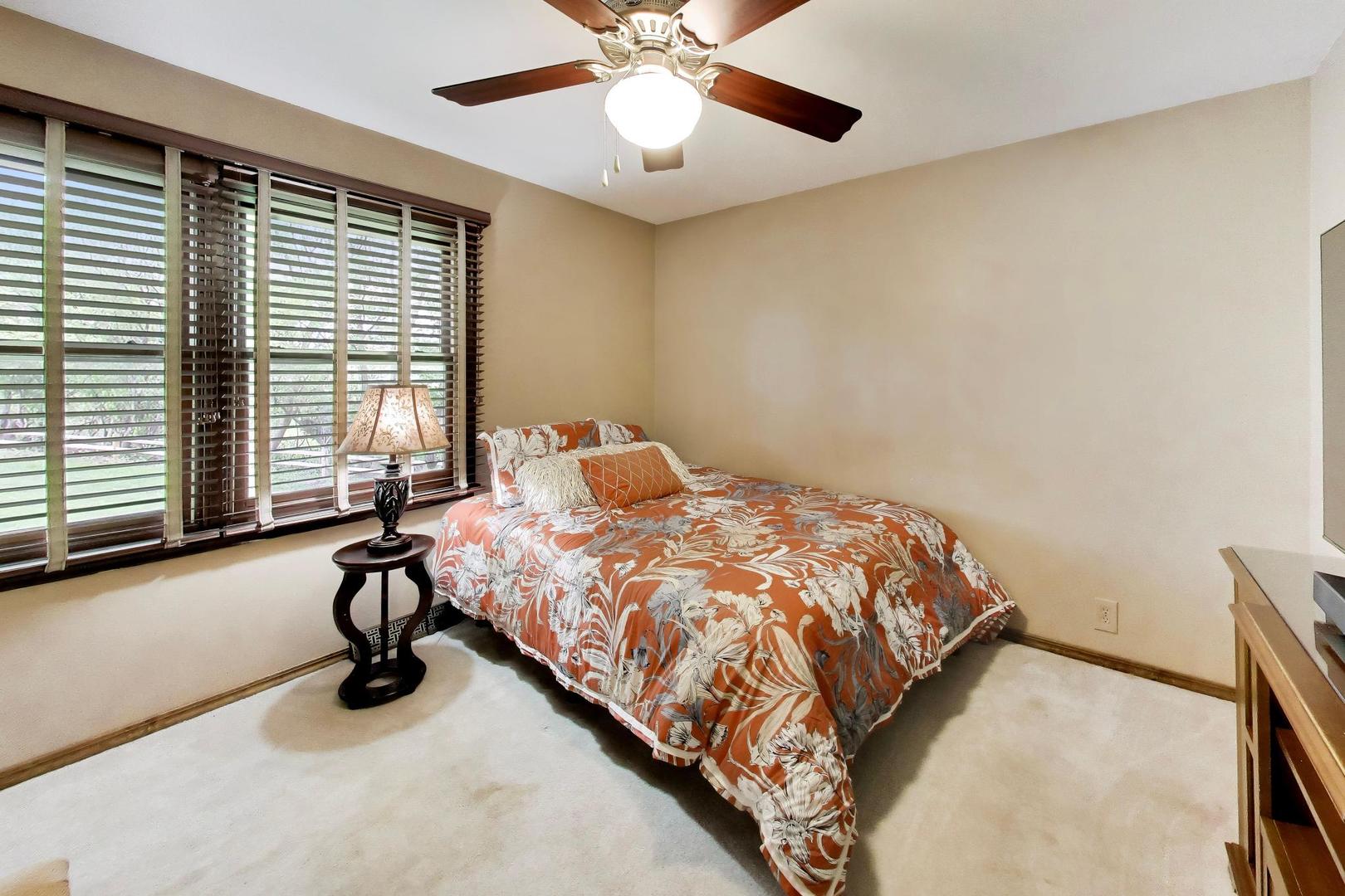 43w770 Fescue Court, St. Charles, IL 60175