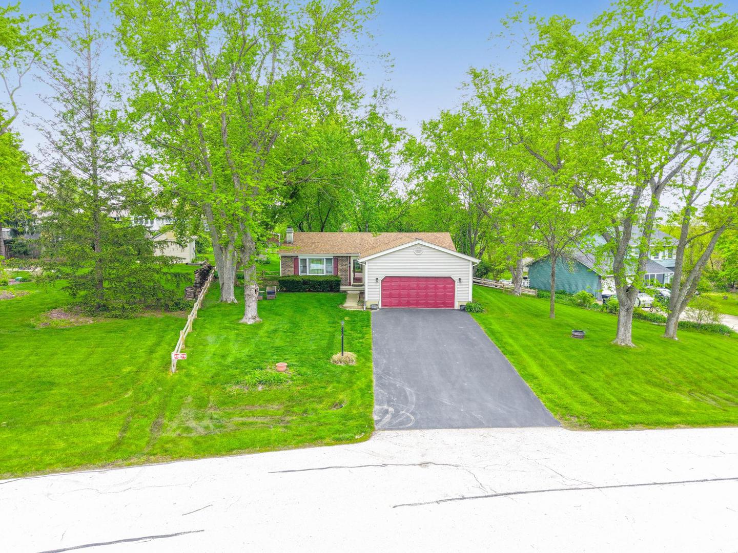 43w770 Fescue Court, St. Charles, IL 60175