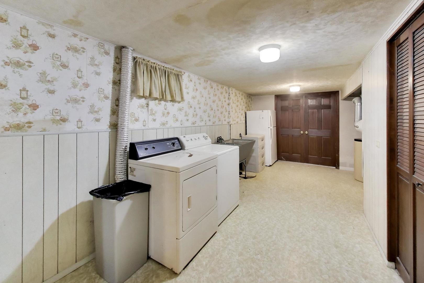 43w770 Fescue Court, St. Charles, IL 60175