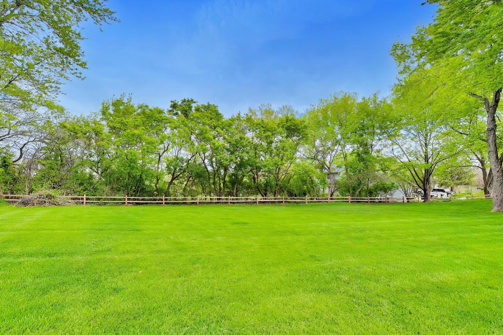 43w770 Fescue Court, St. Charles, IL 60175