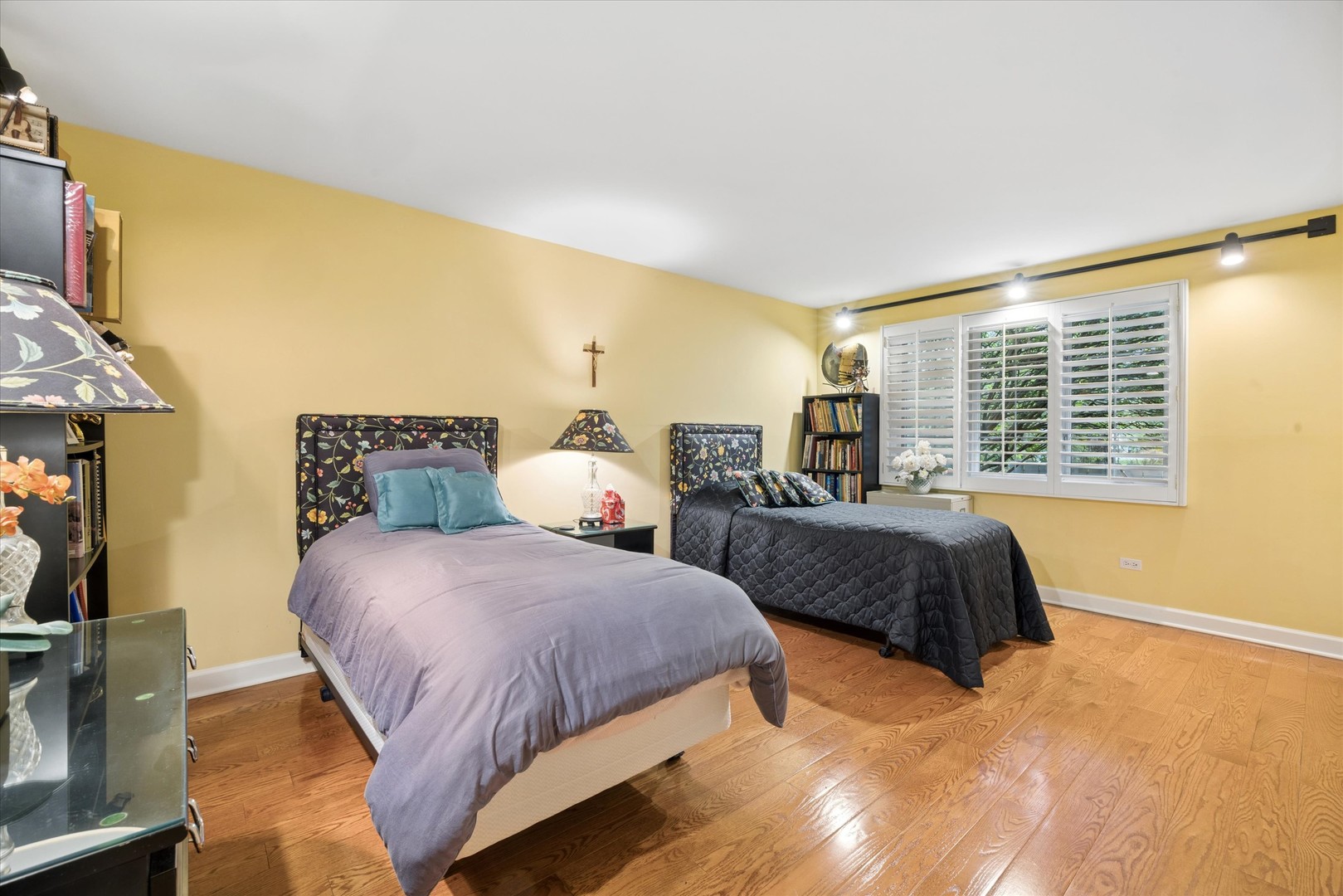 534 Plymouth Court, Frankfort, IL 60423