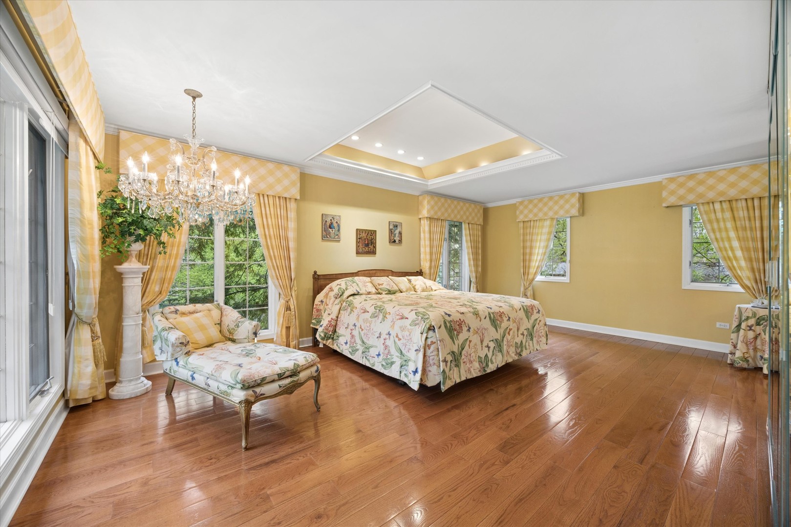 534 Plymouth Court, Frankfort, IL 60423