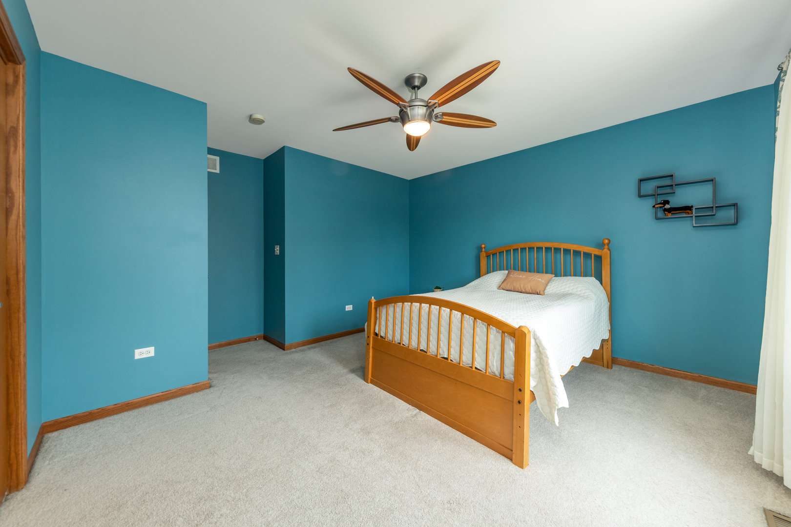 1340 WITHAM Lane, Woodridge, IL 60517