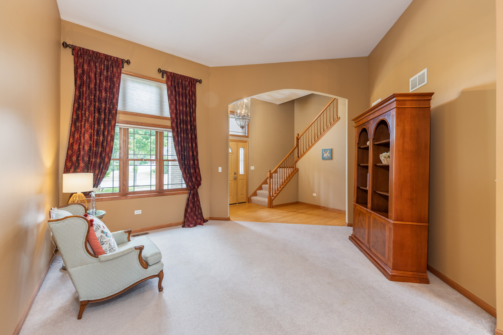 1340 WITHAM Lane, Woodridge, IL 60517