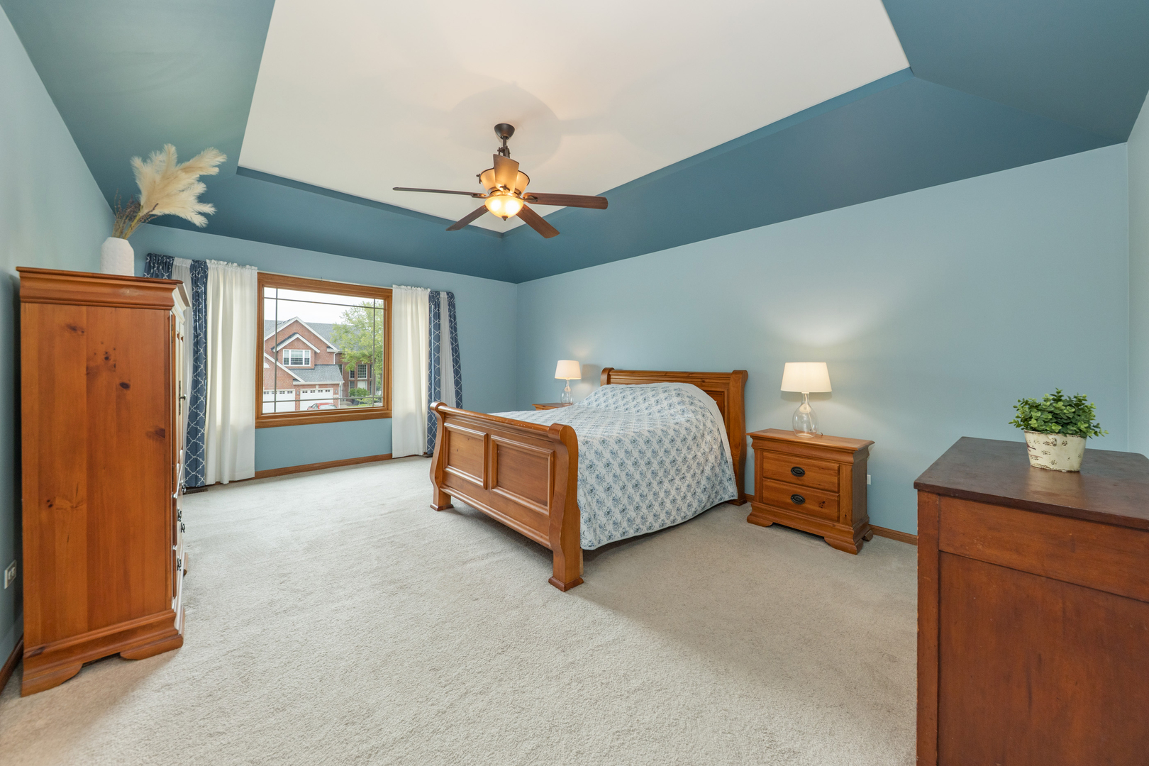 1340 WITHAM Lane, Woodridge, IL 60517