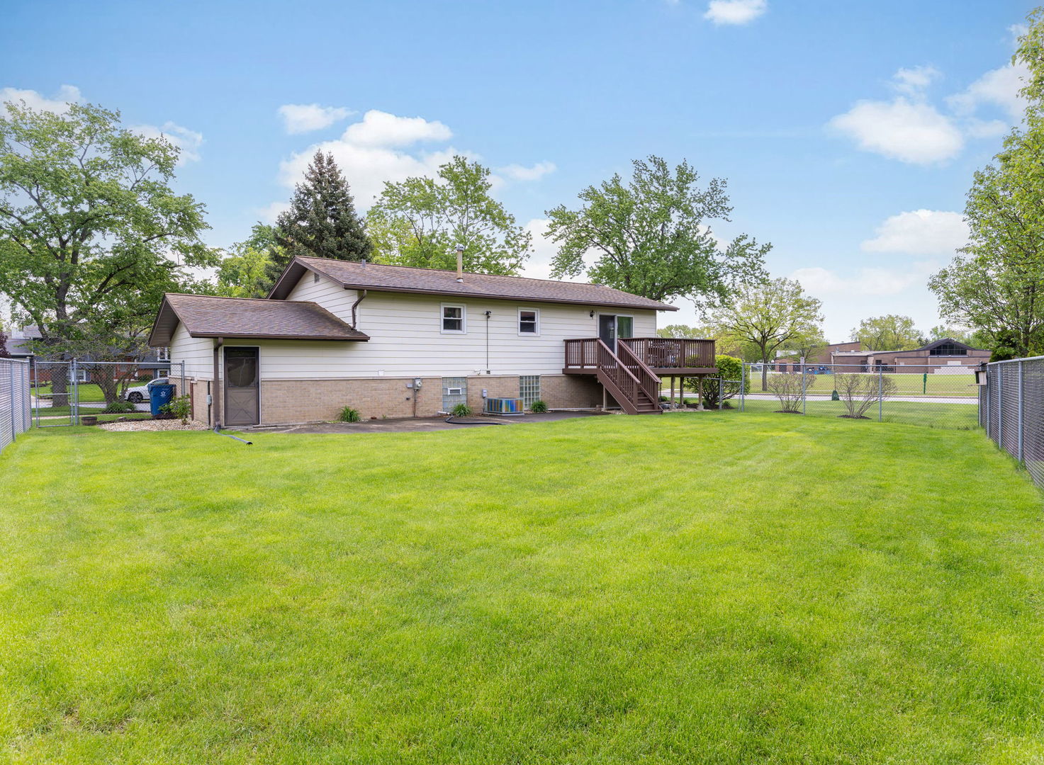 Downers Grove, IL 60516