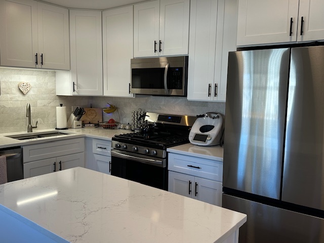 430 71st Street, Darien, IL 60561