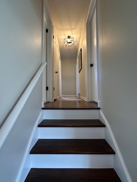 430 71st Street, Darien, IL 60561