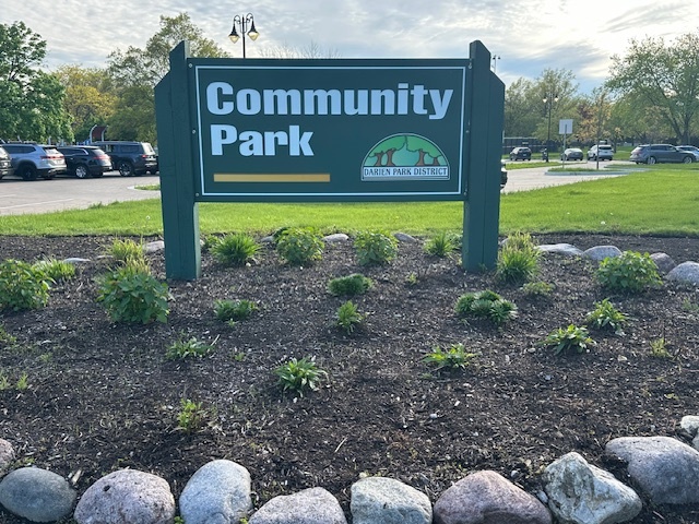 430 71st Street, Darien, IL 60561