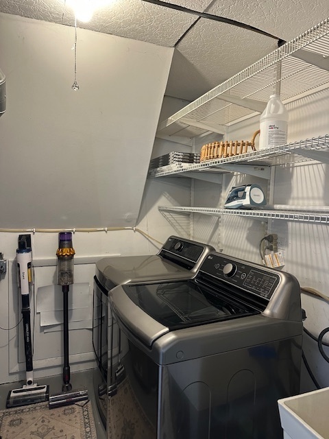 430 71st Street, Darien, IL 60561