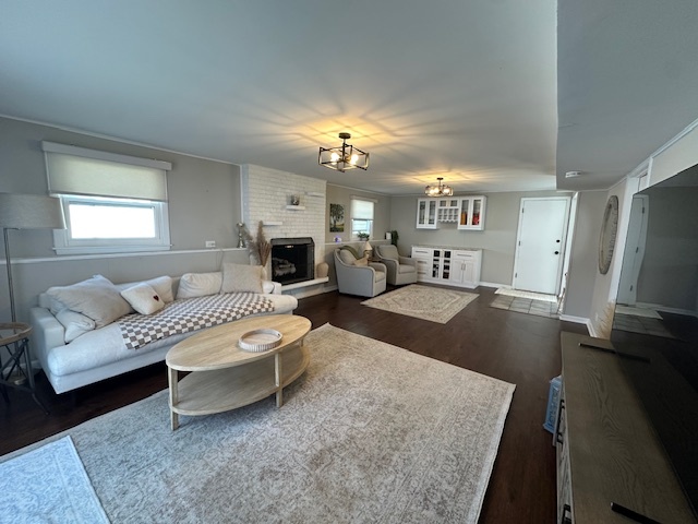 430 71st Street, Darien, IL 60561