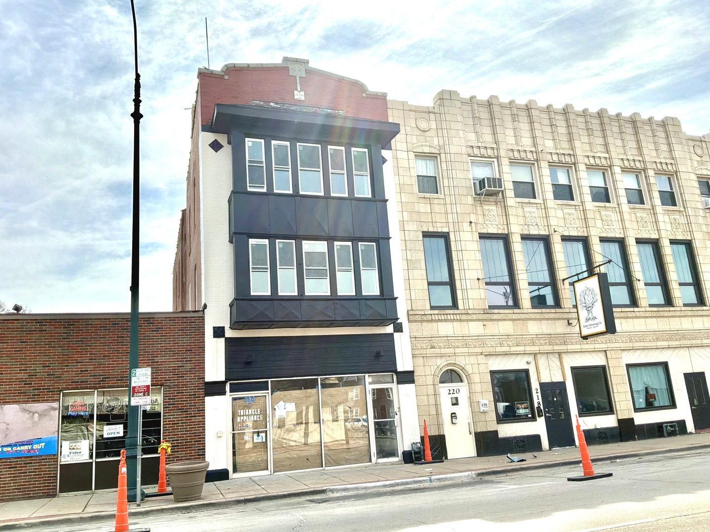 224 E Cass Street #PENTHOUSE, Joliet, IL 60432