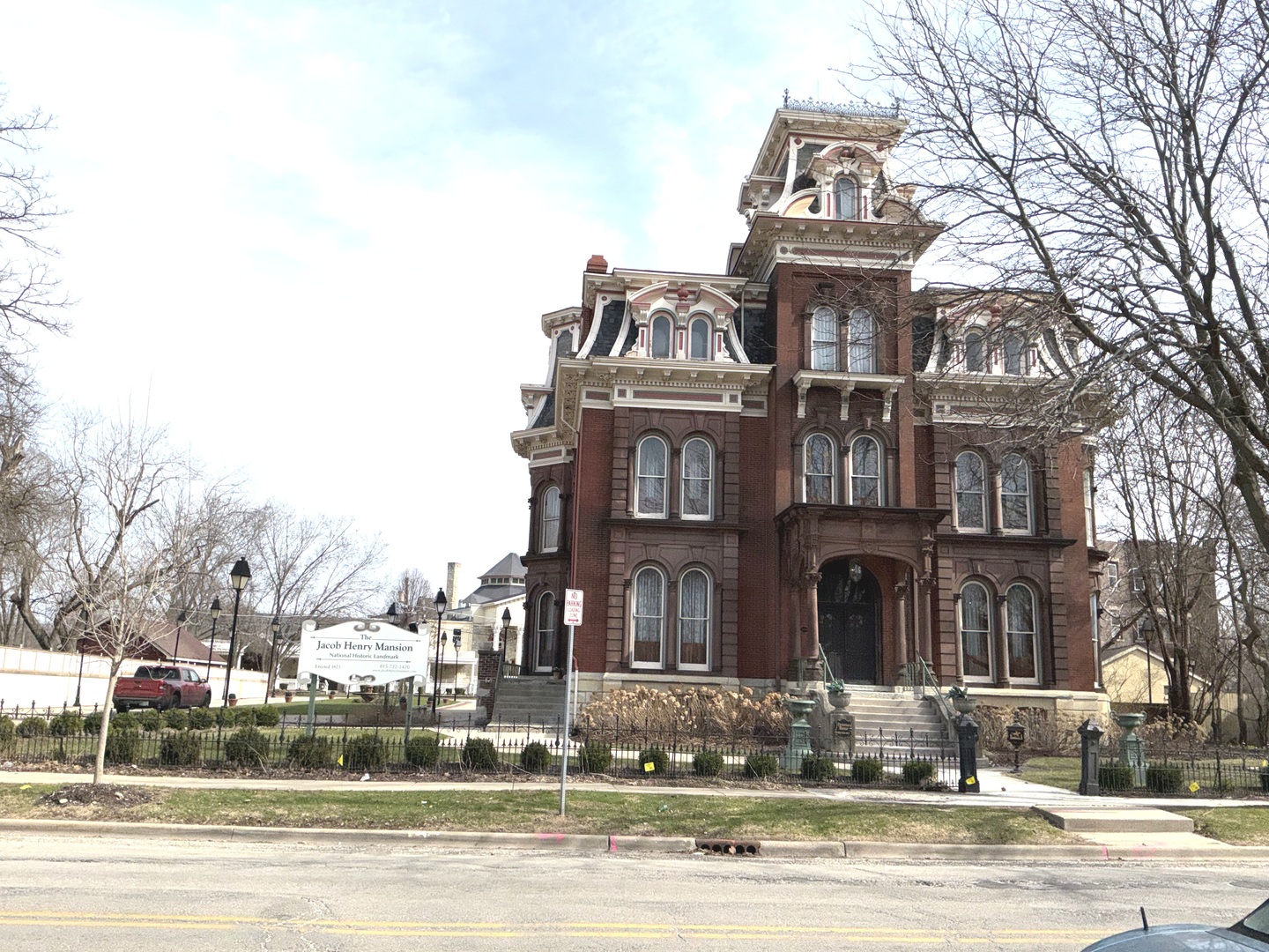 224 E Cass Street #PENTHOUSE, Joliet, IL 60432
