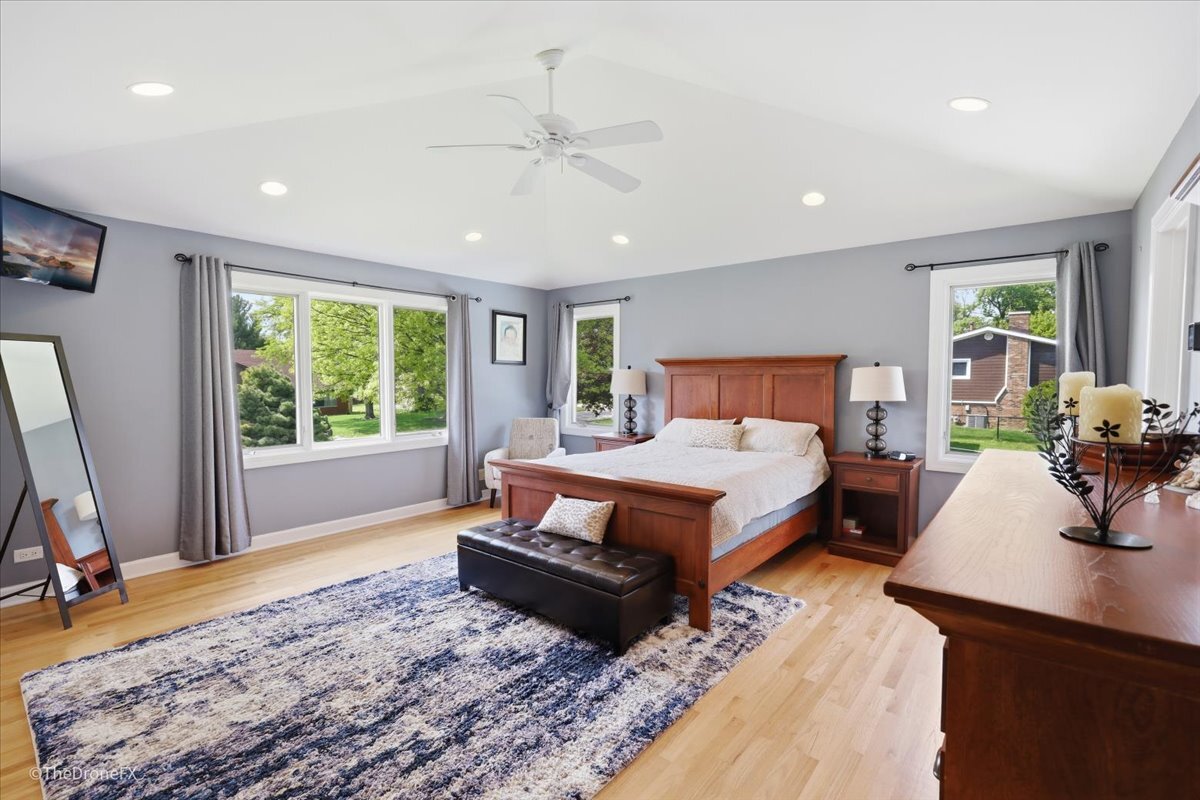 1N589 Goodrich Avenue, Glen Ellyn, IL 60137