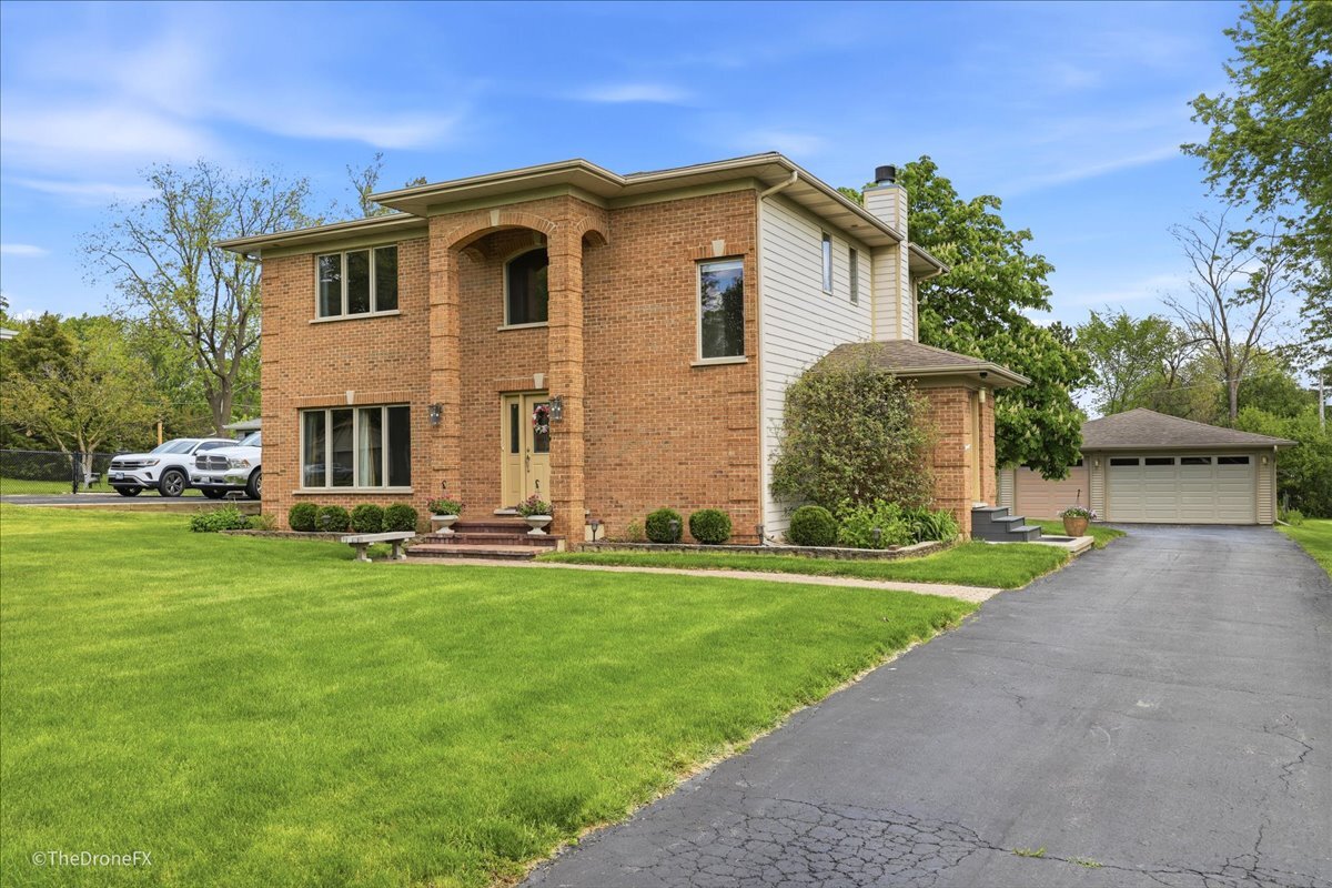 1N589 Goodrich Avenue, Glen Ellyn, IL 60137