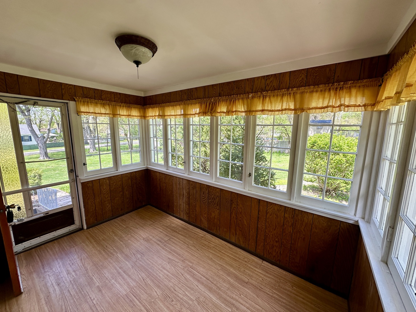 35397 N 1st Avenue, Ingleside, IL 60041