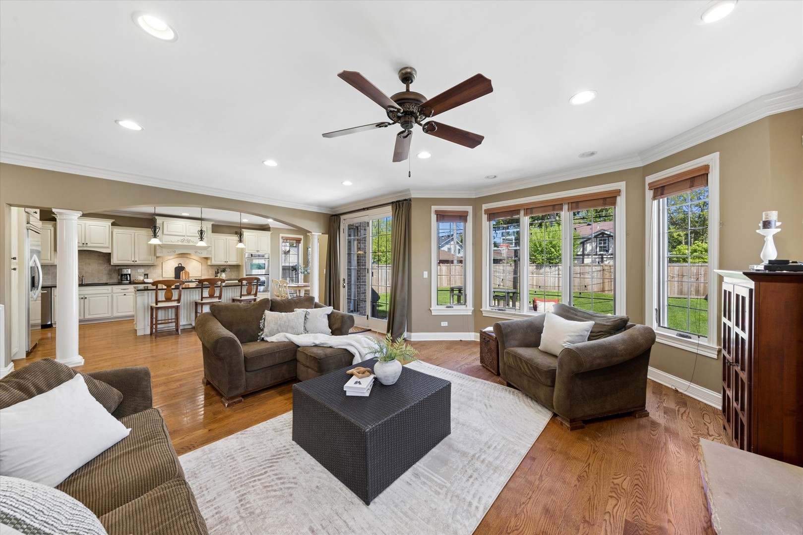 817 S Fairfield Avenue, Elmhurst, IL 60126