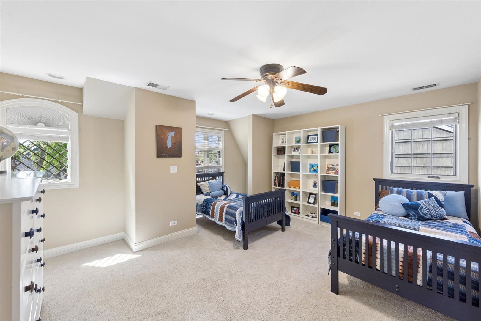 817 S Fairfield Avenue, Elmhurst, IL 60126