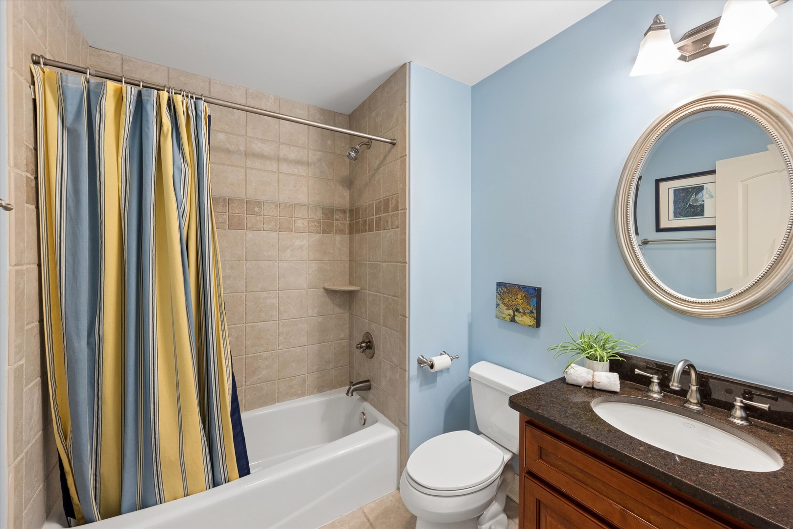 817 S Fairfield Avenue, Elmhurst, IL 60126