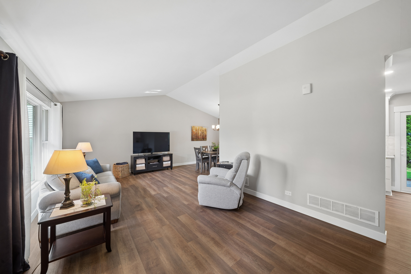 5S742 Meadow Lake Drive, Naperville, IL 60540
