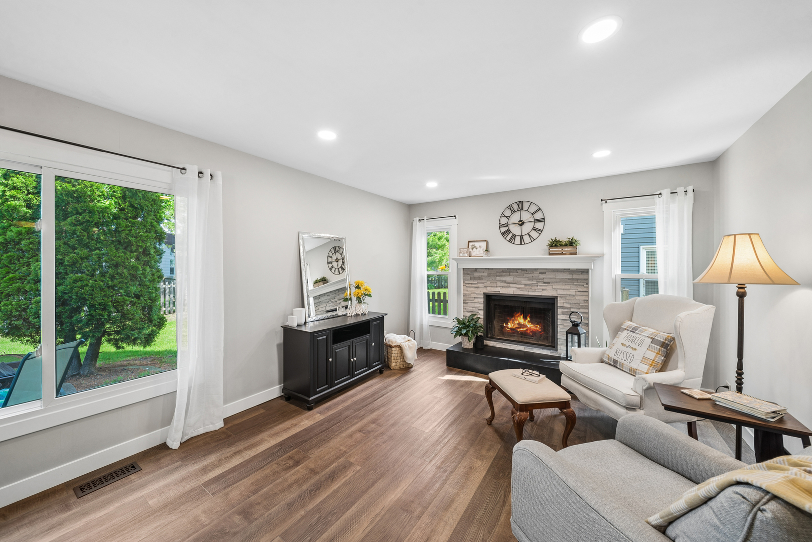 5S742 Meadow Lake Drive, Naperville, IL 60540