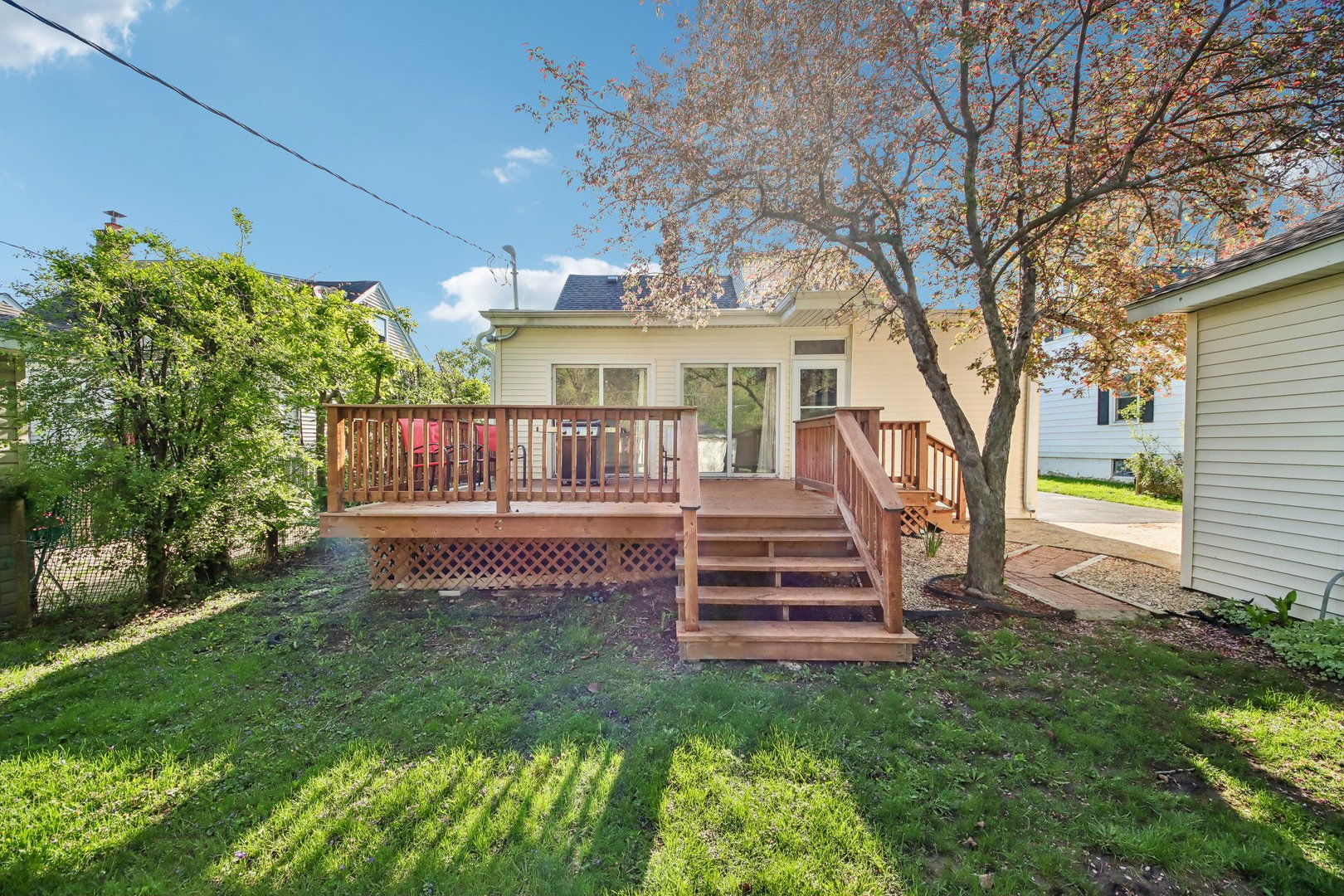 158 N Garfield Avenue, Mundelein, IL 60060