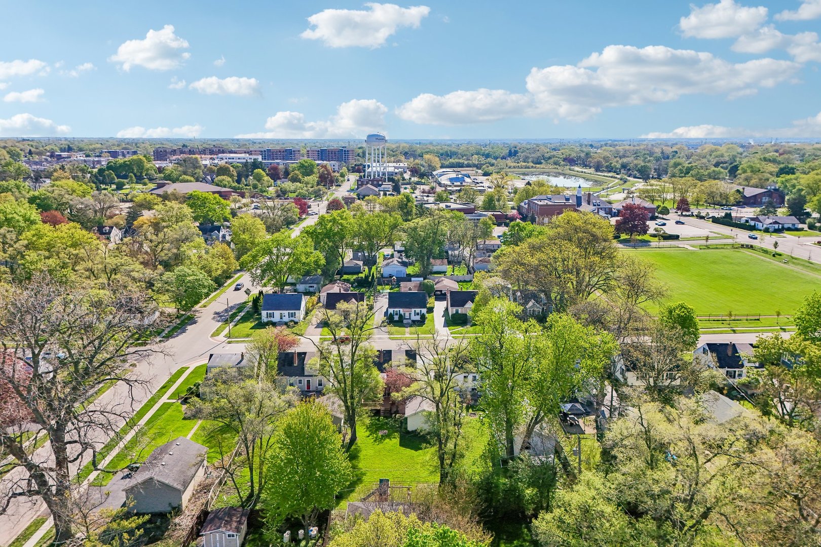 158 N Garfield Avenue, Mundelein, IL 60060