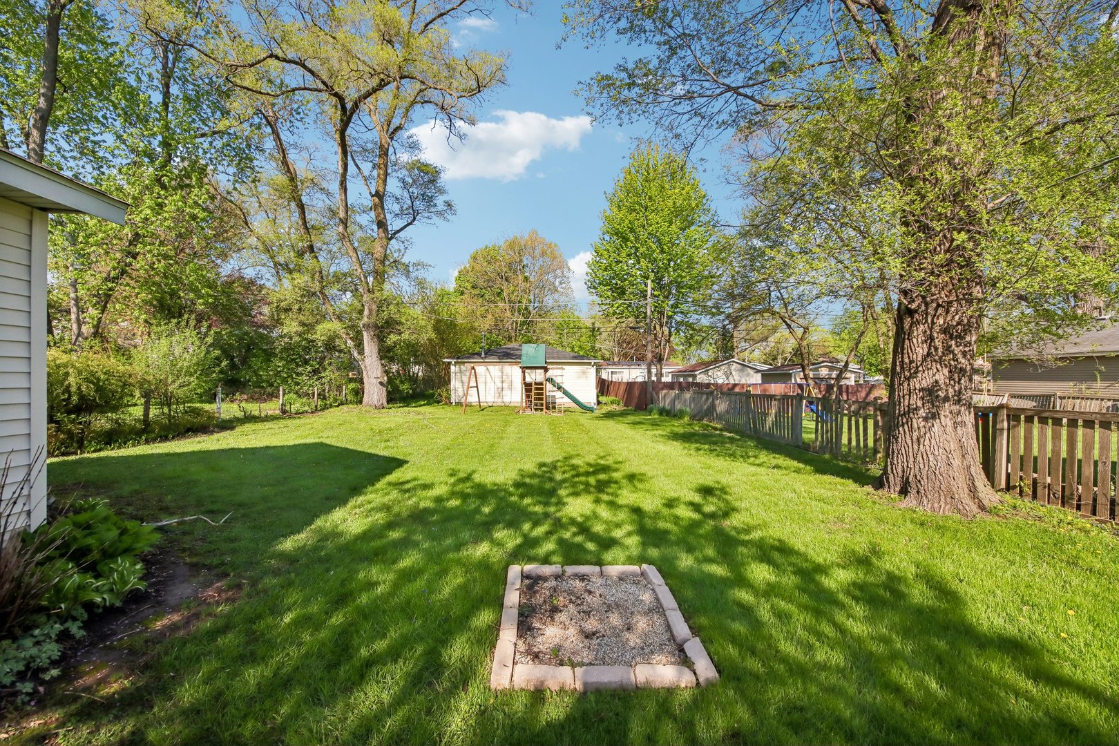 158 N Garfield Avenue, Mundelein, IL 60060