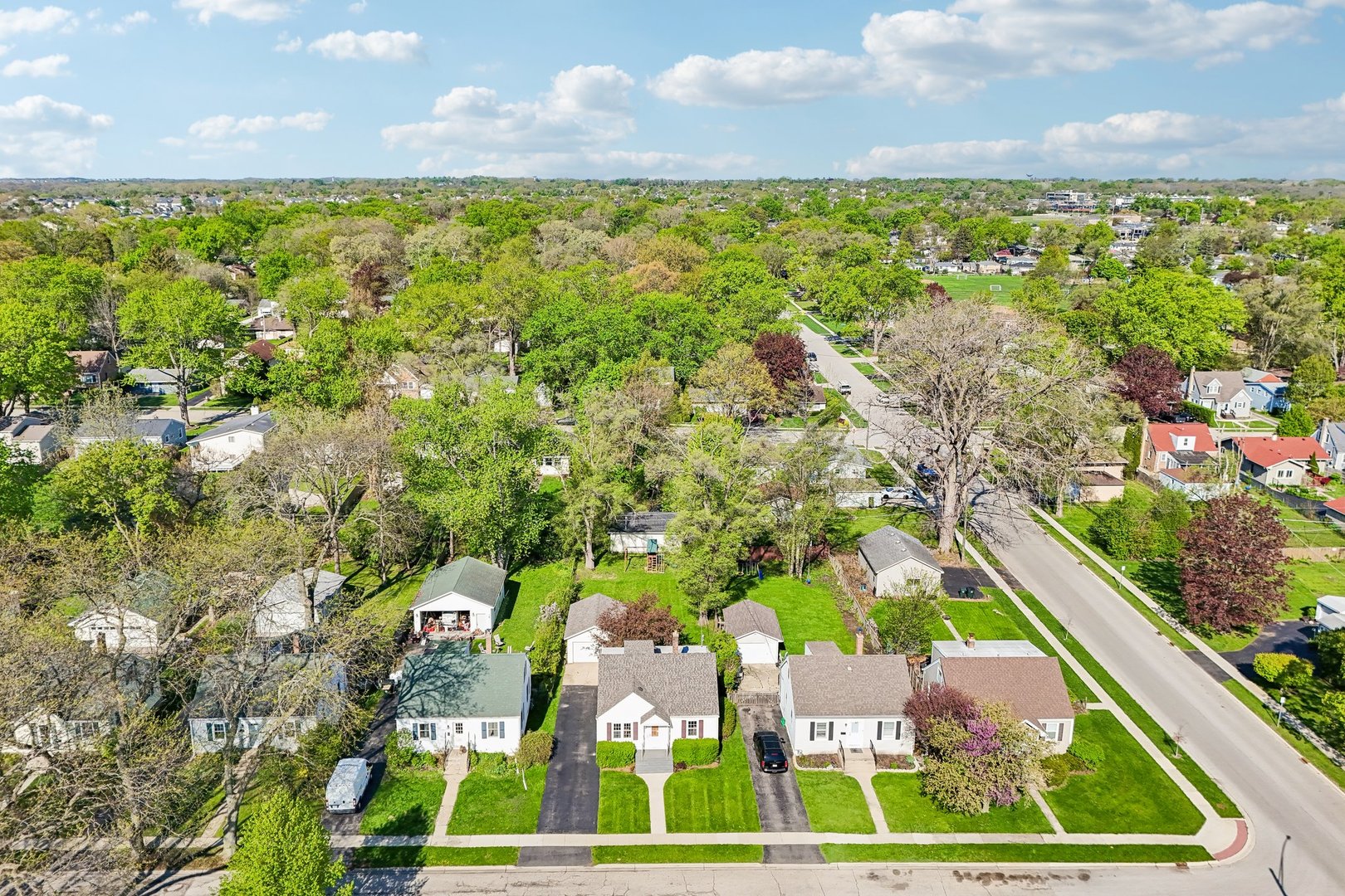 158 N Garfield Avenue, Mundelein, IL 60060