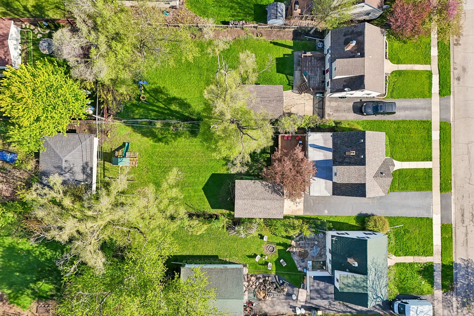 158 N Garfield Avenue, Mundelein, IL 60060