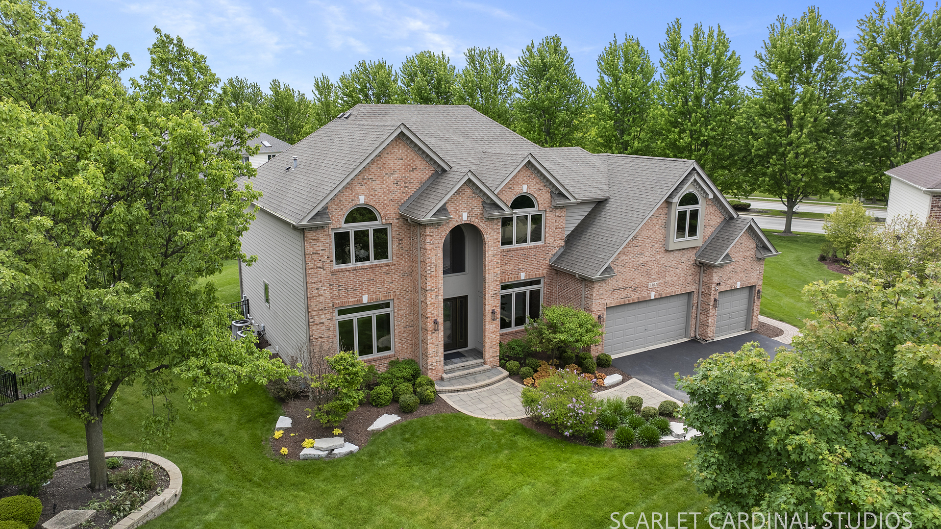 2404 Shaker Court, Naperville, IL 60564