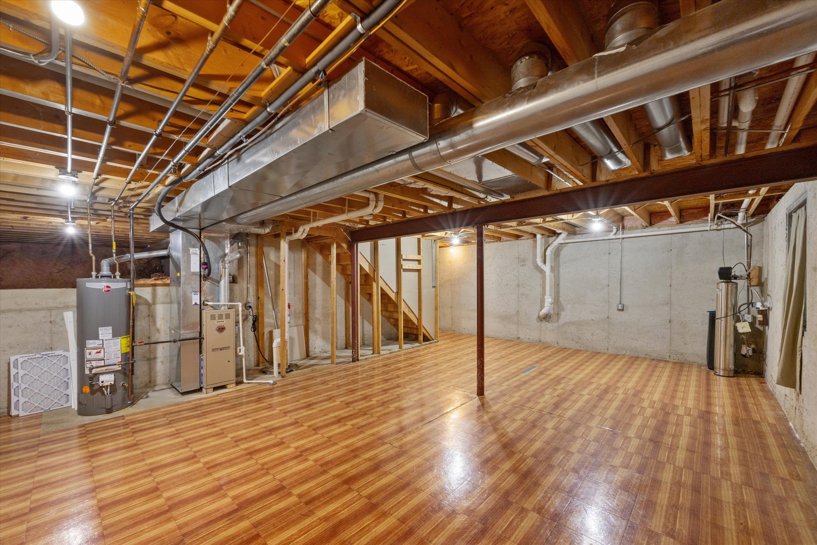 2070 Whitmore Drive, Romeoville, IL 60446