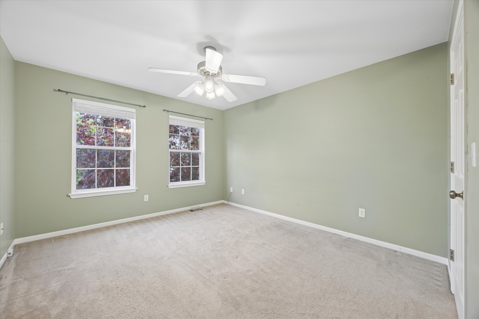 2070 Whitmore Drive, Romeoville, IL 60446