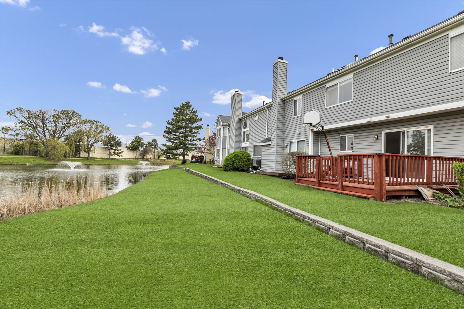 5903 Delaware Avenue, Gurnee, IL 60031