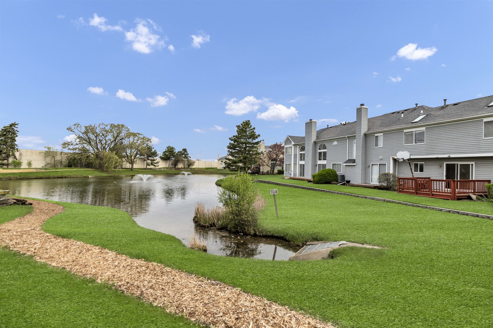 5903 Delaware Avenue, Gurnee, IL 60031