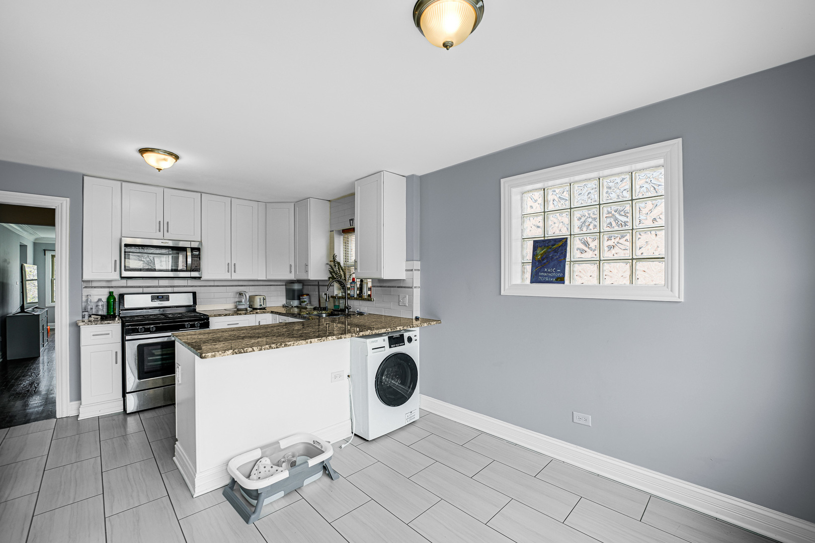 2437 N 78th Avenue, Elmwood Park, IL 60707