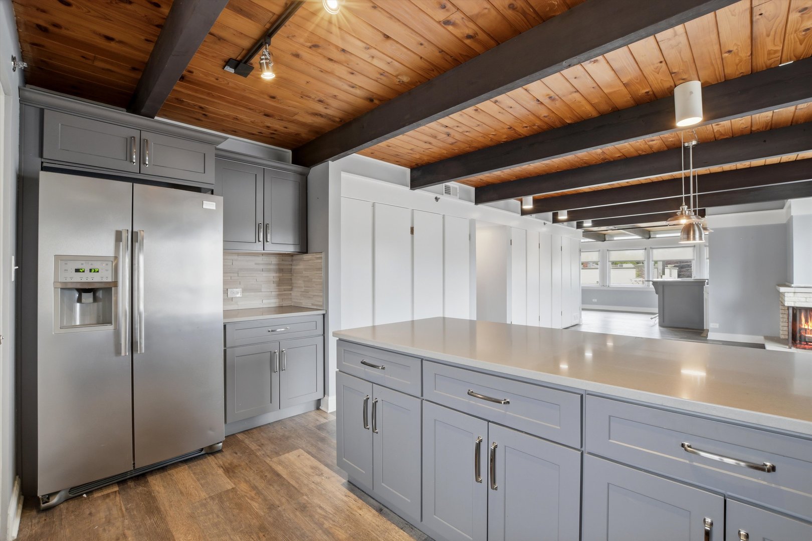10550 W Cermak Road, Westchester, IL 60154