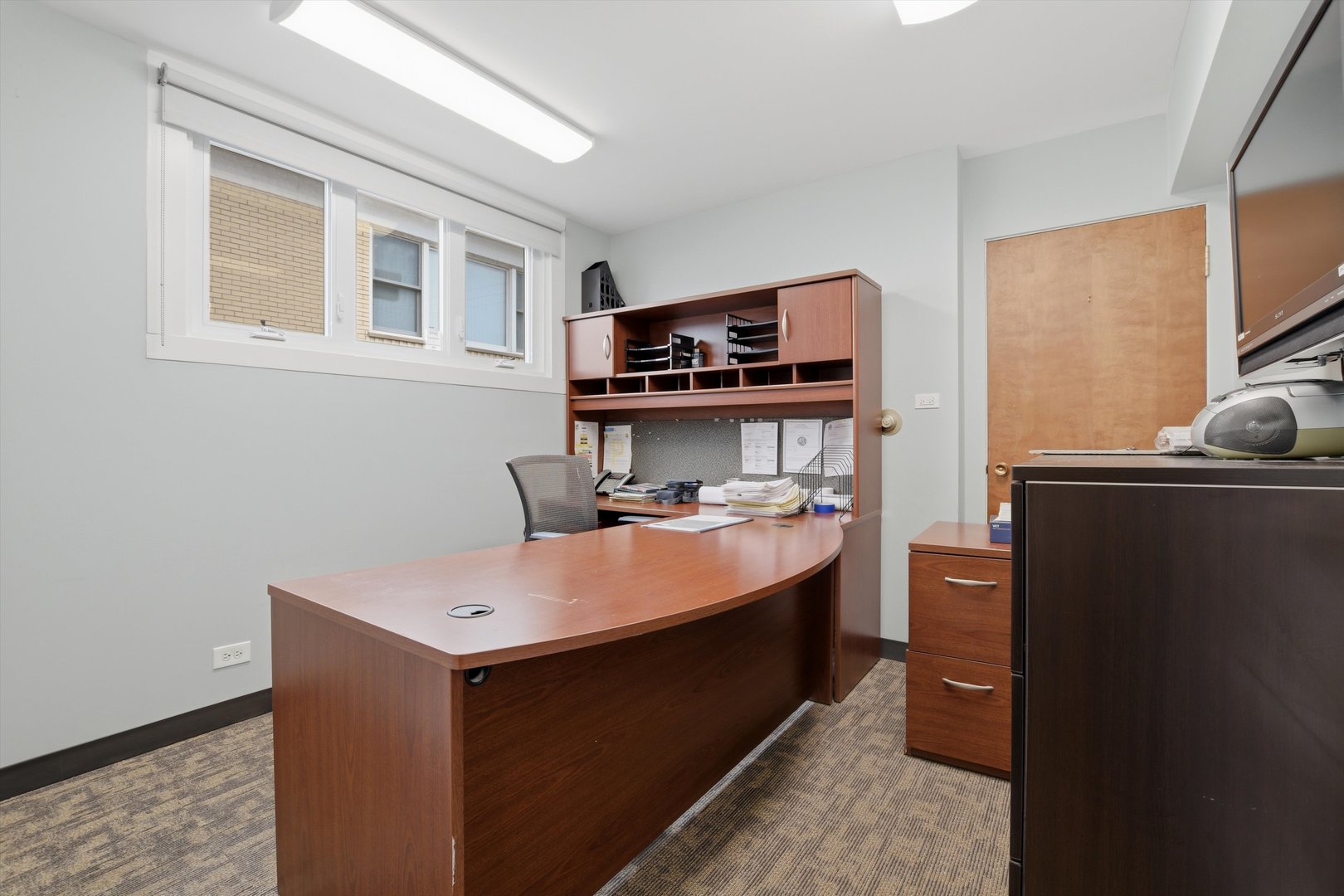 10550 W Cermak Road, Westchester, IL 60154