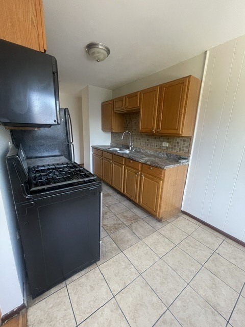 1590 Perry Court #A, Aurora, IL 60505