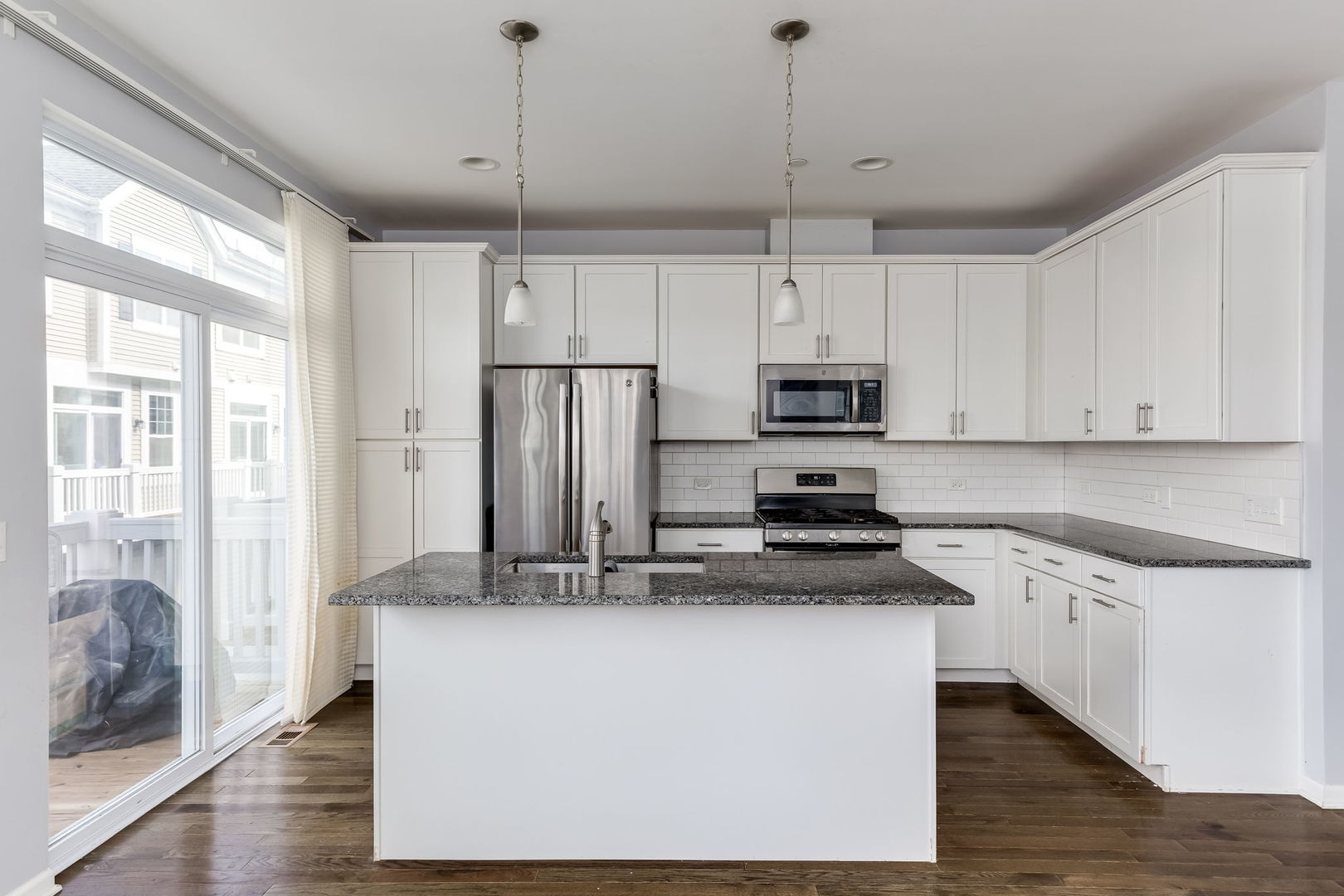 822 Center Street, Des Plaines, IL 60016