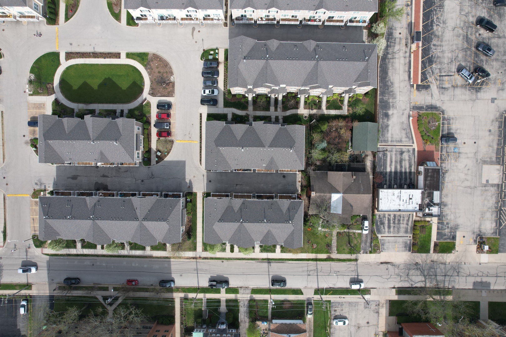 822 Center Street, Des Plaines, IL 60016