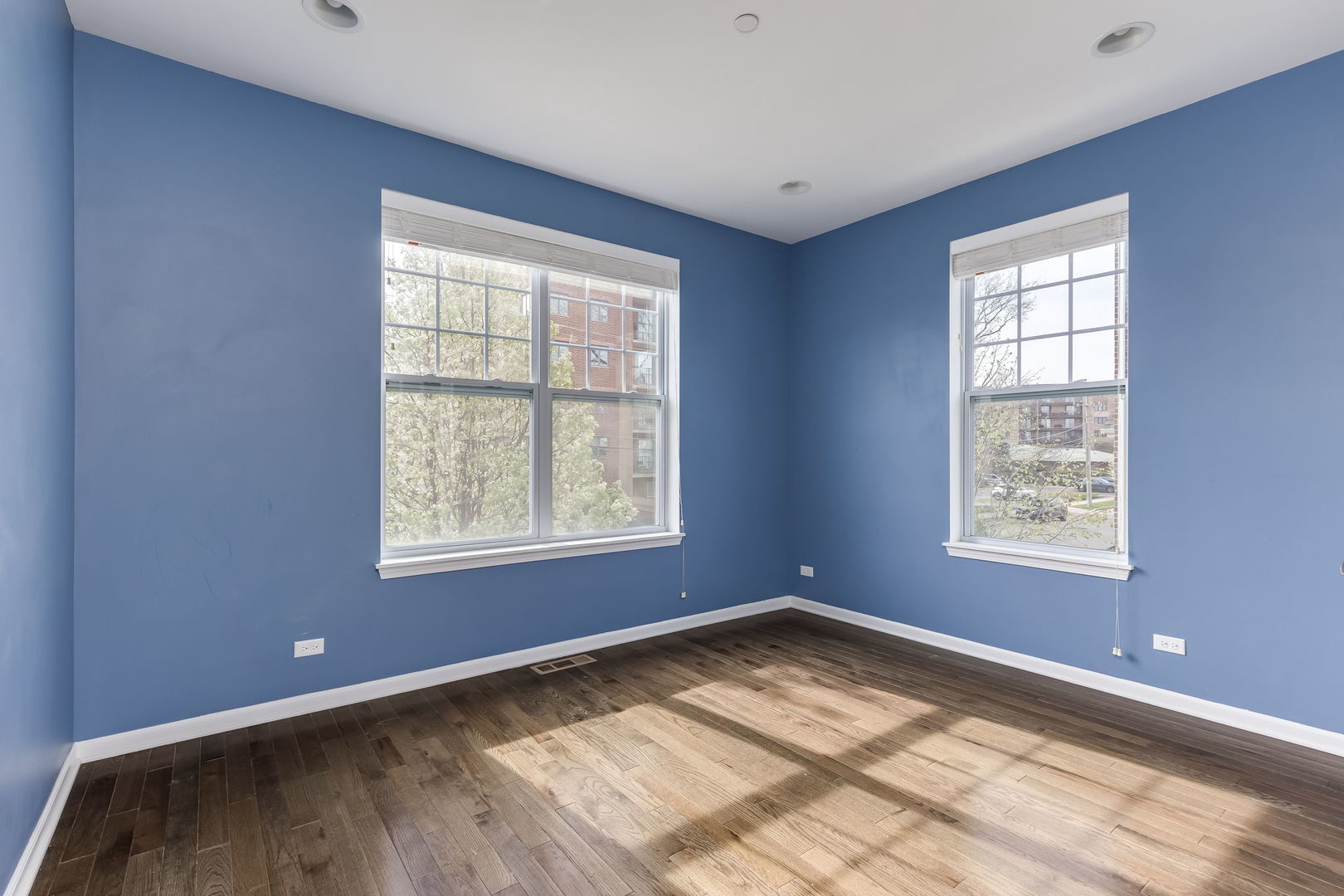 822 Center Street, Des Plaines, IL 60016