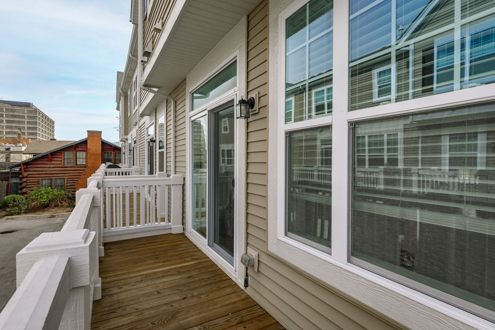 822 Center Street, Des Plaines, IL 60016