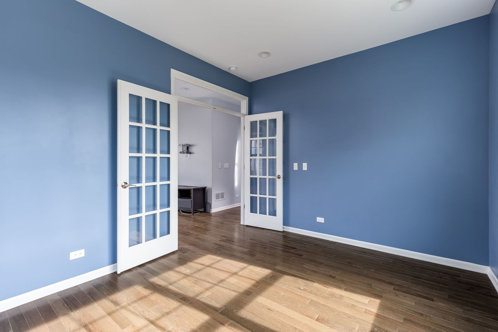 822 Center Street, Des Plaines, IL 60016