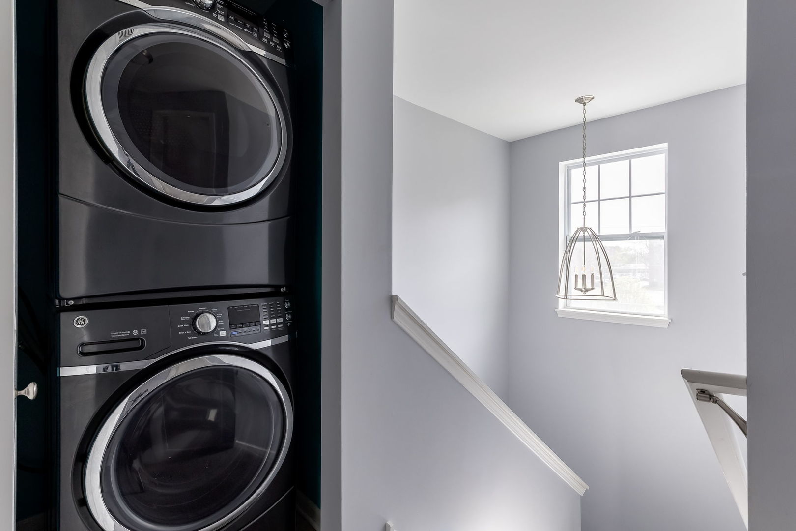 822 Center Street, Des Plaines, IL 60016