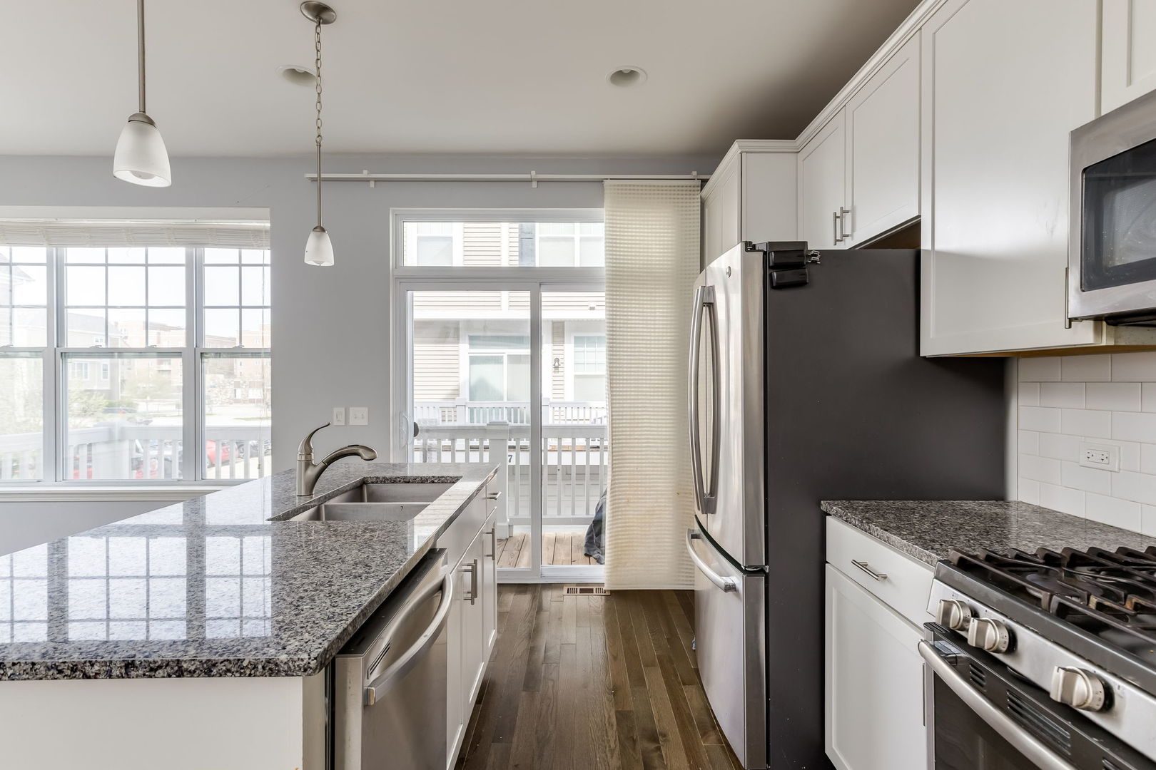 822 Center Street, Des Plaines, IL 60016