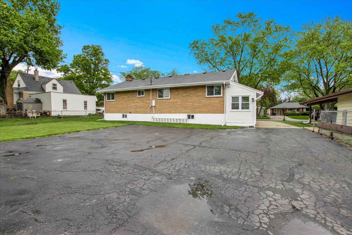 312 S Oak Street, Palatine, IL 60067